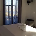 Rita's Place 이오스 코라