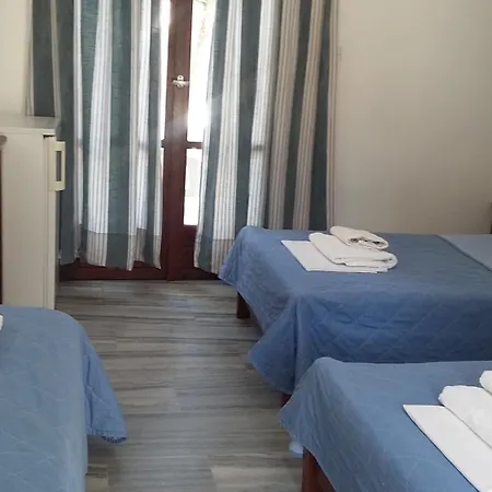 Rita's Place Отель