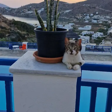 Rita's Place 2*