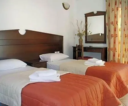 Rita's Place Hotel