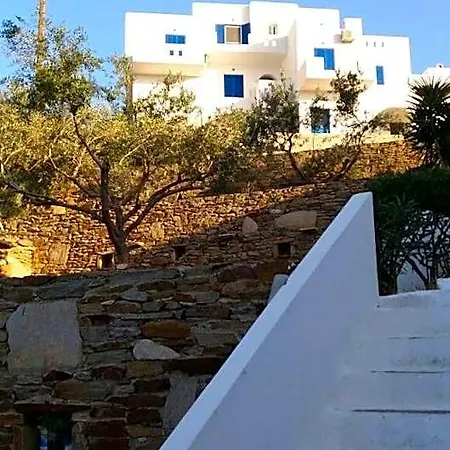 Hotel Rita's Place 2*
