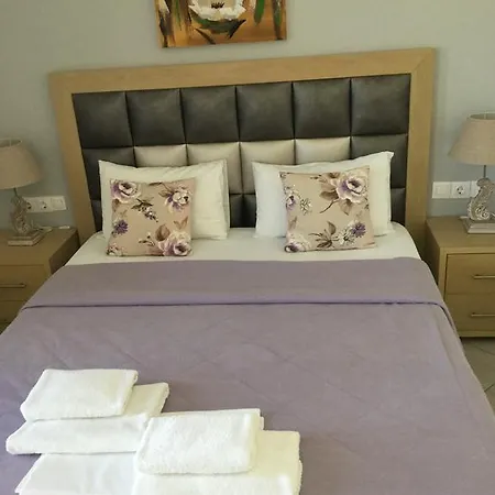 Rita's Place Otel Chora (Ios)