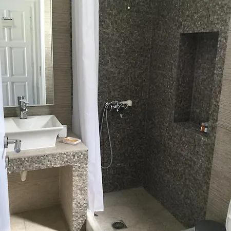 Rita's Place איוס חורה