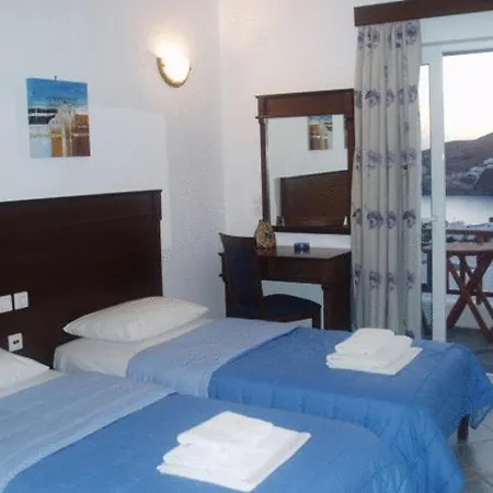 Rita's Place 2* Ίος