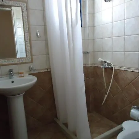 Otel Rita's Place Chora (Ios)