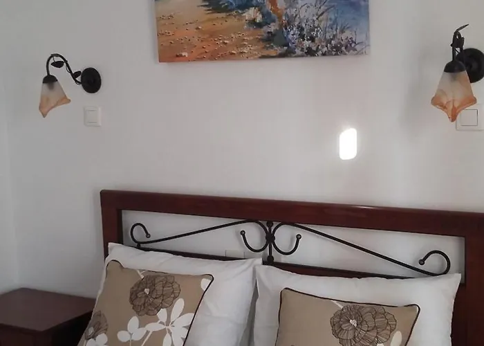 Rita's Place מלון איוס חורה