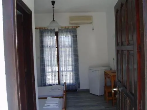 Rita's Place מלון איוס חורה