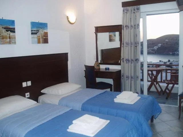 Rita's Place 2* איוס חורה